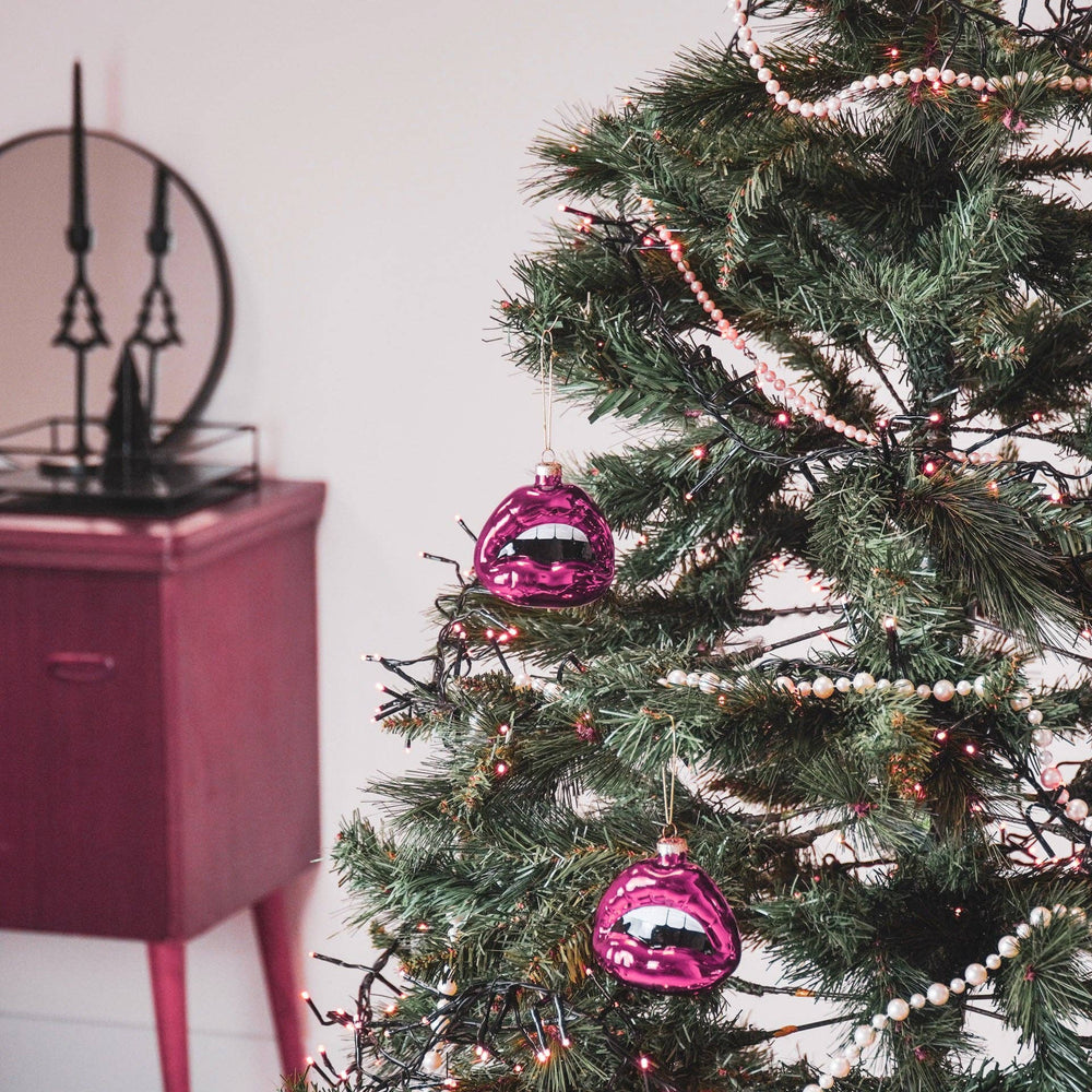Kus me roze kerstbal