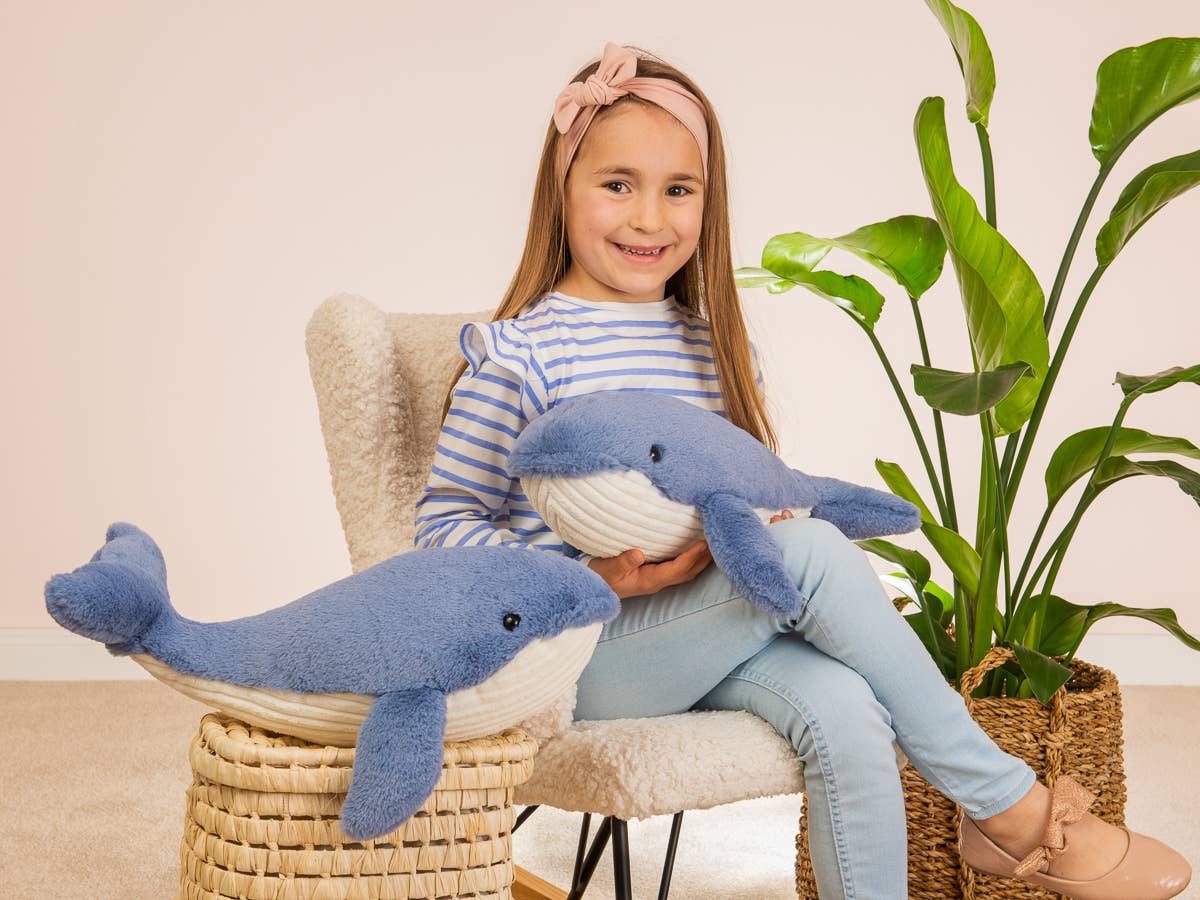 Waltraud Whale Plush – 44 cm