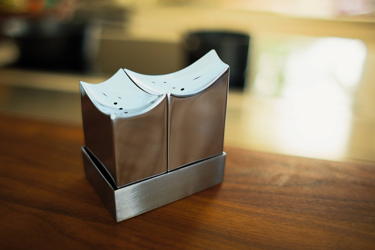 Elbphilharmonie Salt and Pepper Shakers