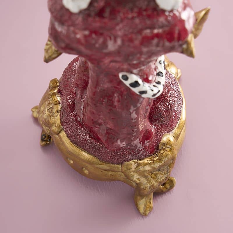 Leo chandelier, 2 types. Poly resin, 11 x 10.5 x 33 cm