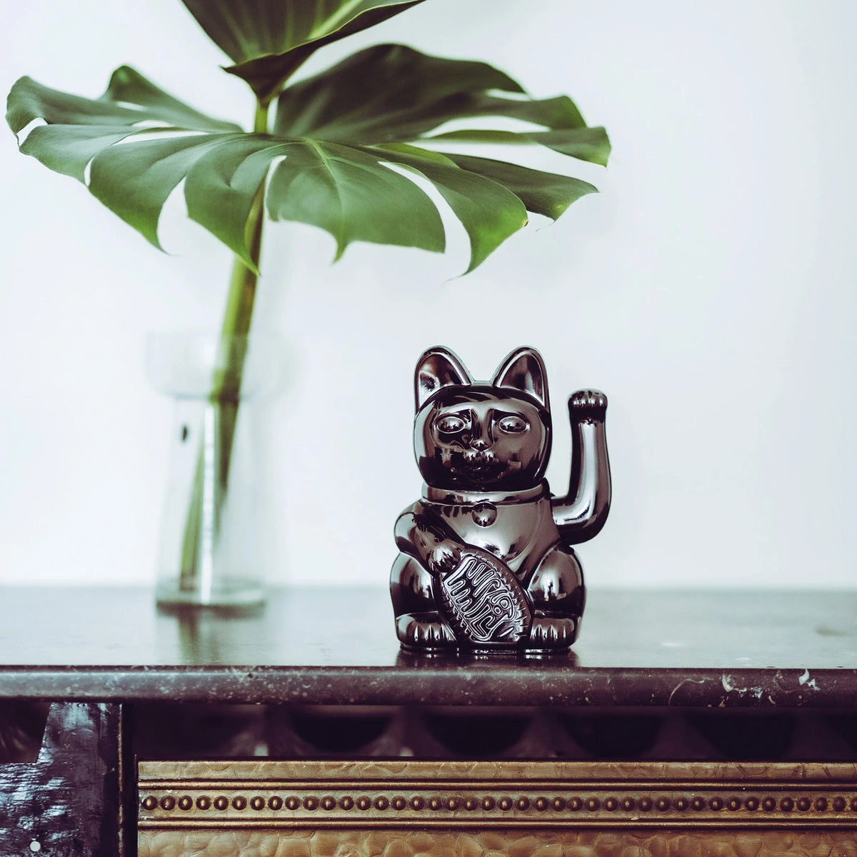Shiny Black Lucky Cat "Basira"