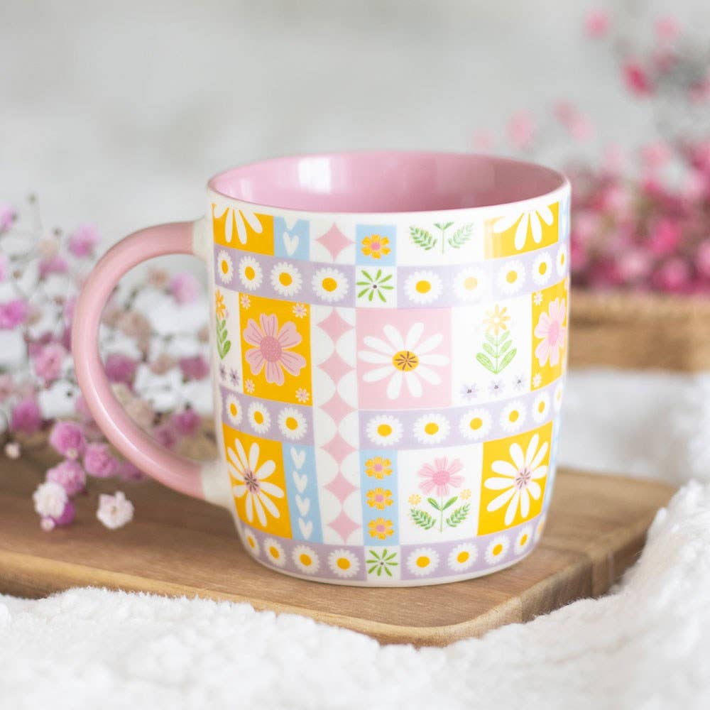 Mok met bloemenpatchwork