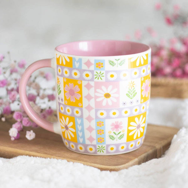 Mok met bloemenpatchwork