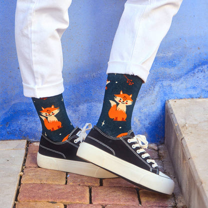 ZORRO Seamless Unisex Mid-Calf Cotton Socks