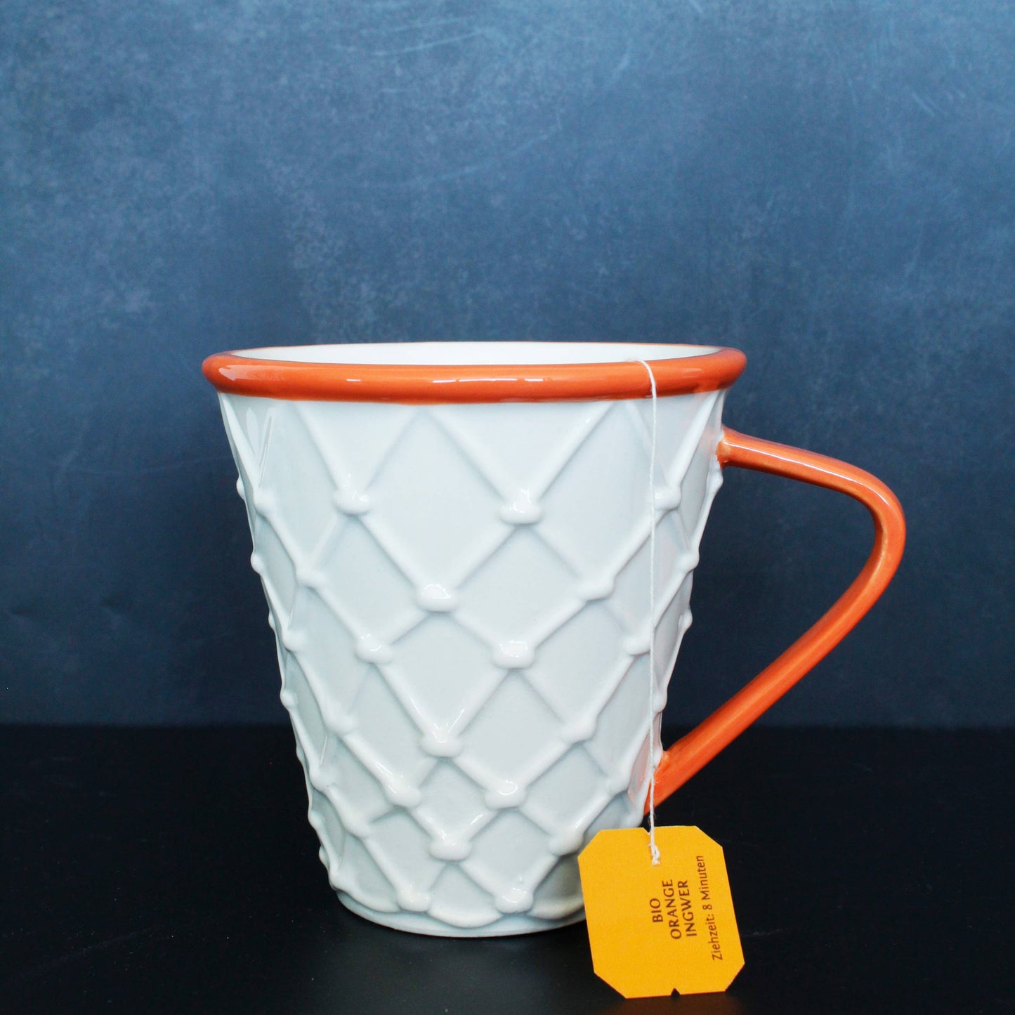 Mok met 3D-basketbalring