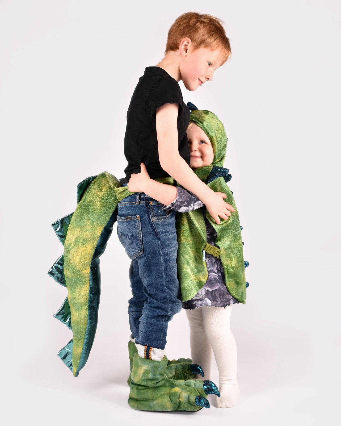 Dinosaur slipper + tail set EU size 30-34