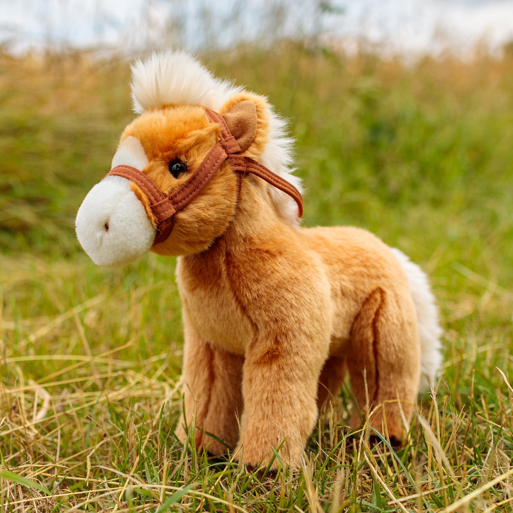 ANIMIGOS WORLD OF NATURE HORSE WITH BRIDLE