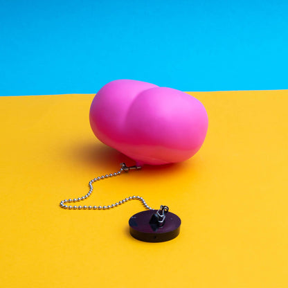 Butt-shaped bathtub plug