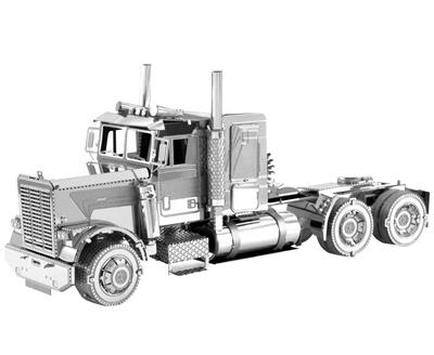 MetalEarth: FREIGHTLINER / LONG NOSE TRUCK 9.80x2.79x4.52cm, maquette 3D en métal avec 2 feuilles, sur carte 12x17cm, 14+