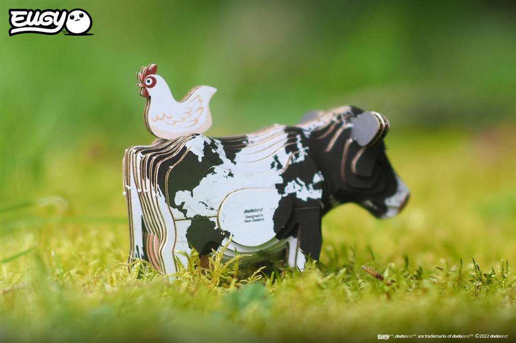 EUGY 3D - Holstein Cow