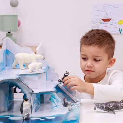 Polar bear figurine