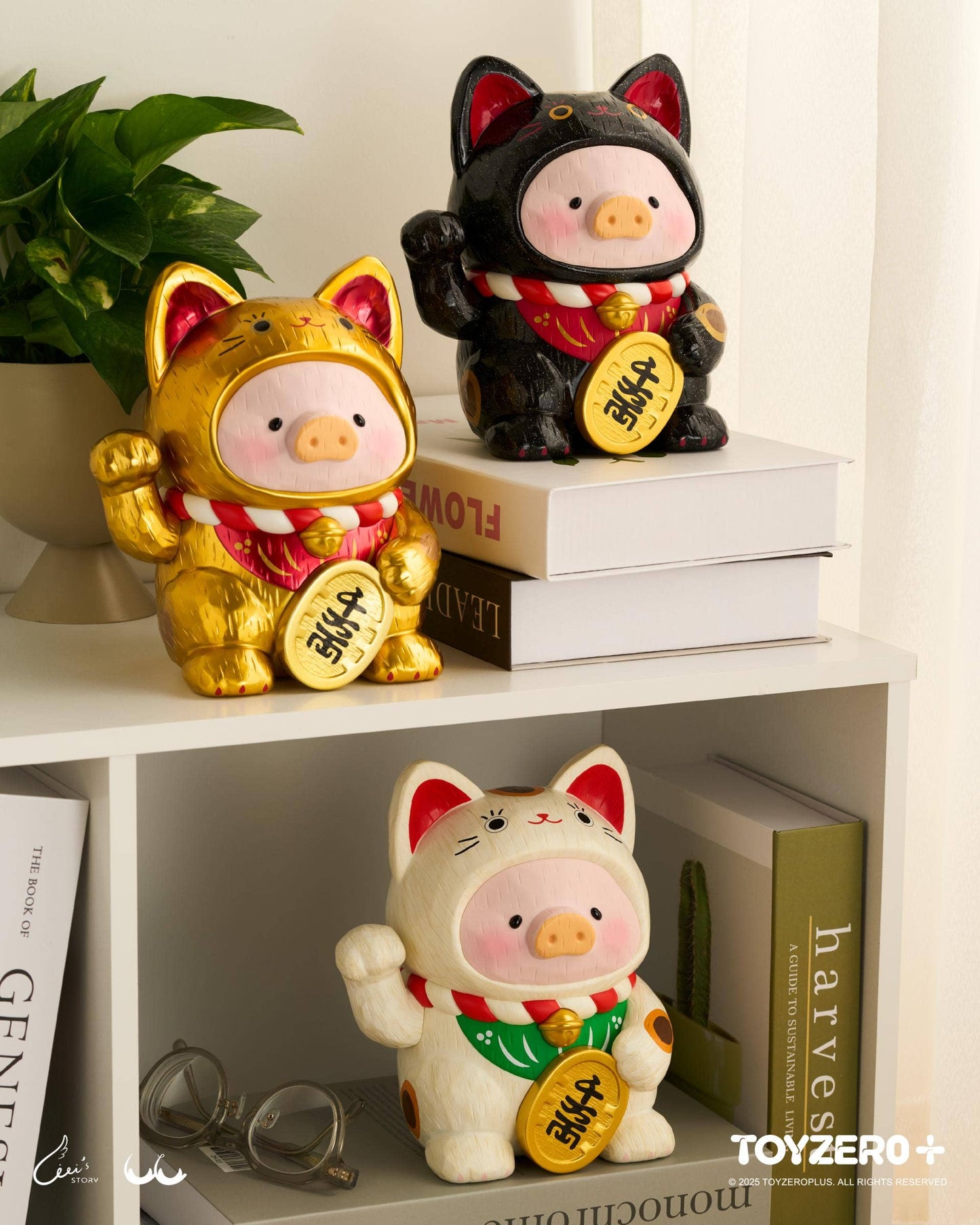 LuLu the Piglet - Maneki Lu (golden cat) - 18cm wooden sculpture