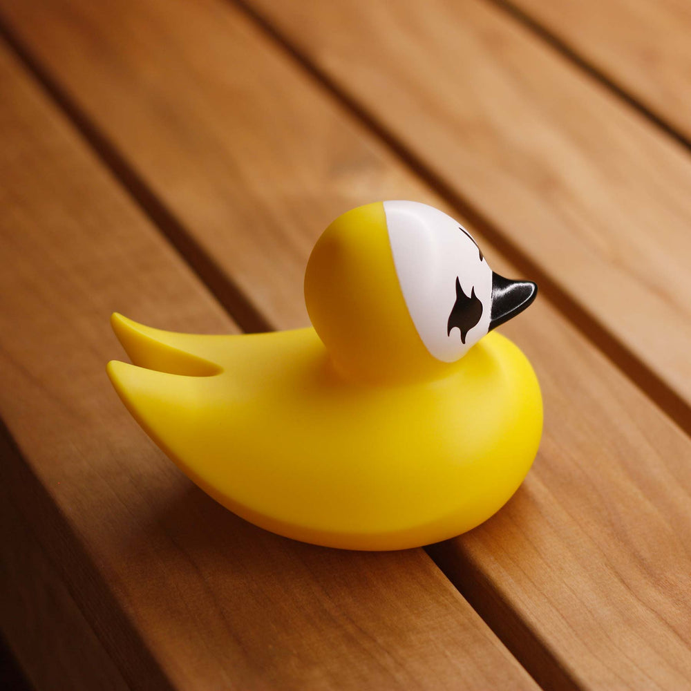 Canard Gothique avec Peinture Cadavre