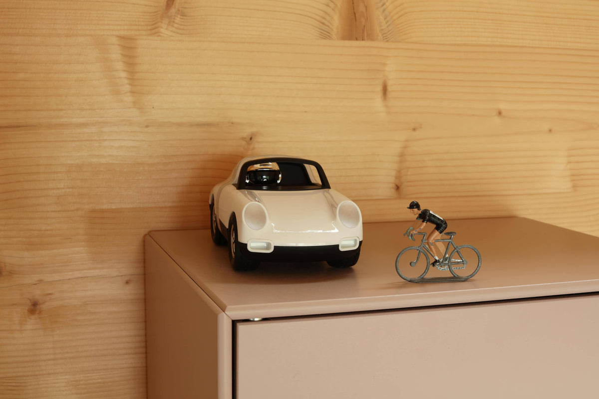 Luft Pfeiffer Car - White