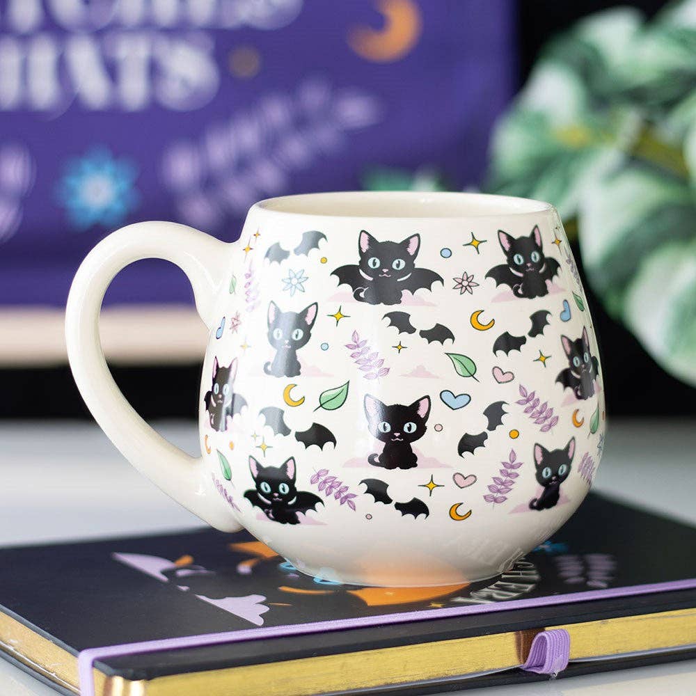 Mystical Black Cats Round Mug