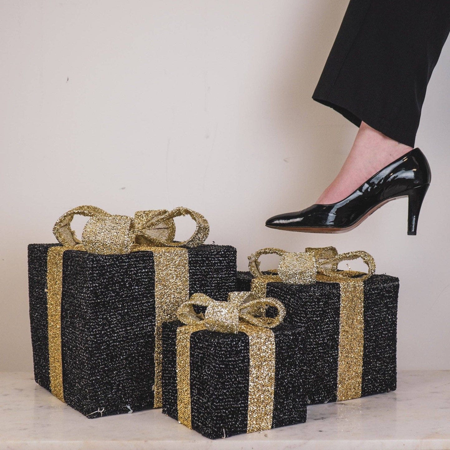 LED Christmas Gift - S3 - Polystyrene - Black/Gold - 15/20/25 cm