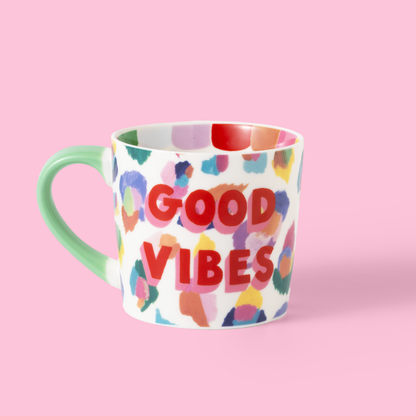Mok met beschilderde luipaardprint - Goede vibes