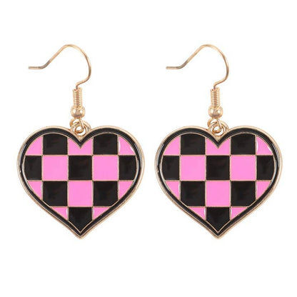 Checkered heart earrings