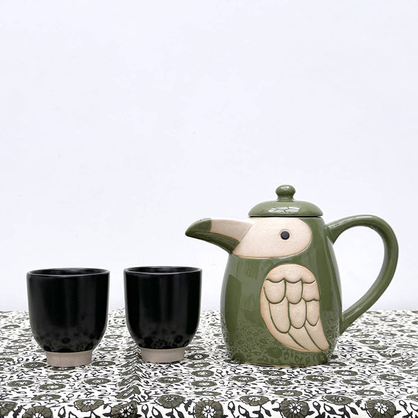 Green bird teapot