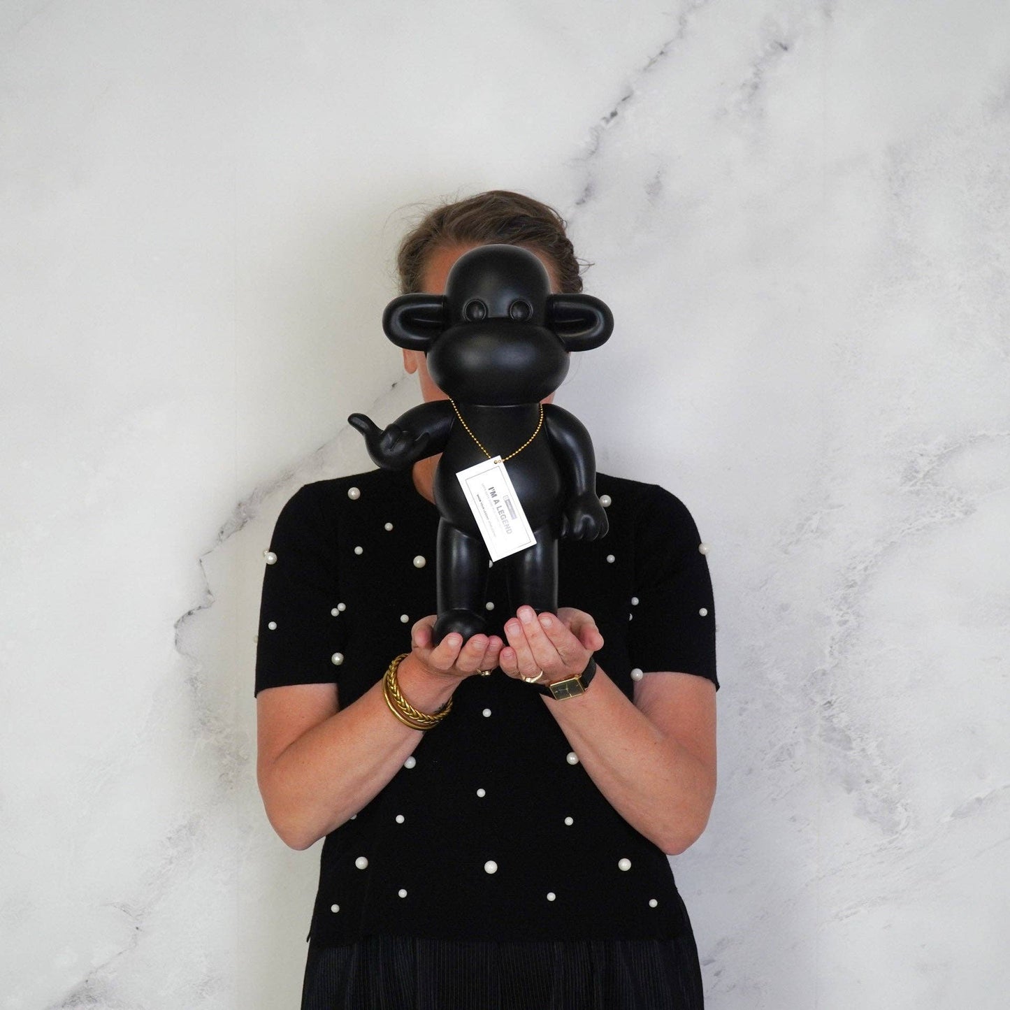 Ornement - Figurine Singe Hang Loose 'La Légende' - Polyrésine - Noir - 20,5x13,5x35cm