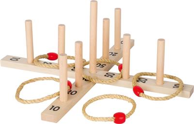 Ring toss game with 5 sisal rings