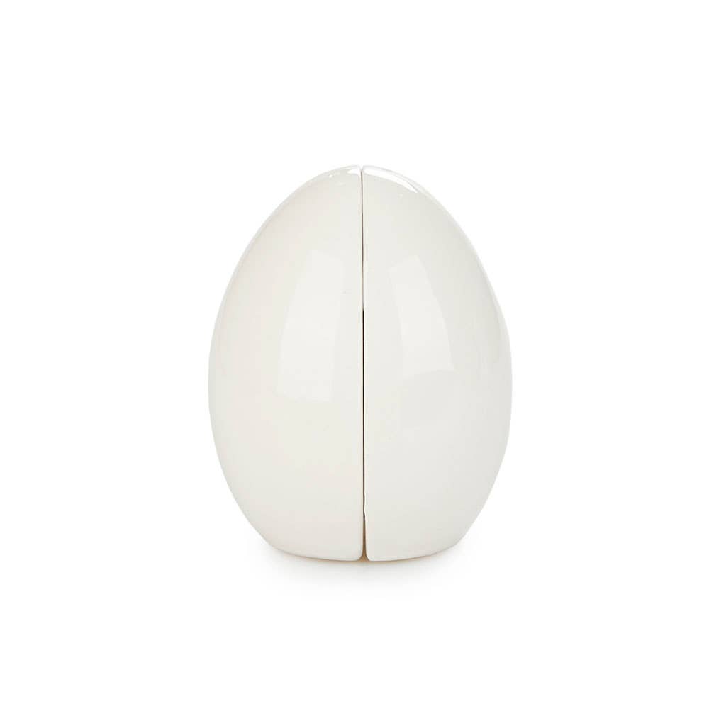 Salt and pepper, egg