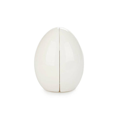 Salt and pepper, egg