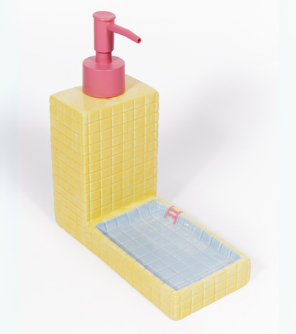 Zeepdispenser voor zwembad