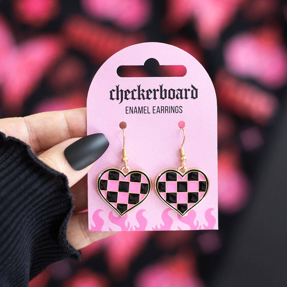 Checkered heart earrings
