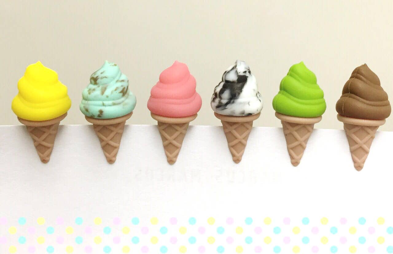 Ice cream-shaped glass markers