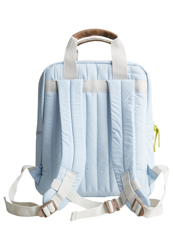 Children's backpack with cooling function