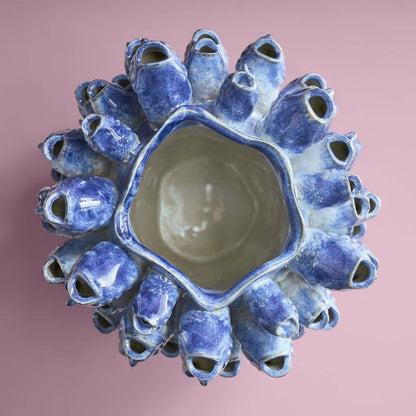 Vaas met vismotief, blauw aardewerk, 24 x 24 x 32 cm