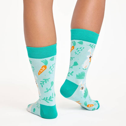 Unisex seamless mid-calf cotton socks with rabbit print