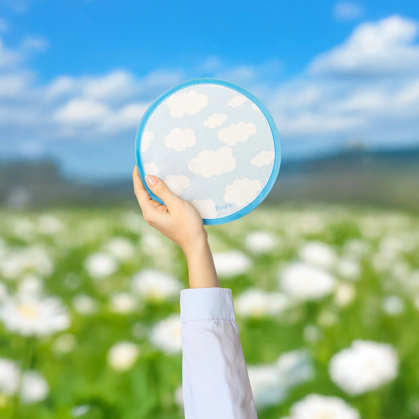 Éventail Pliable Imprimé Nuages – Fisura – vue 5