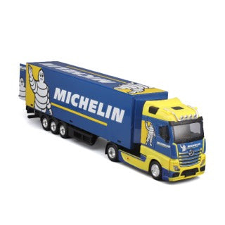 1:43 STREET FIRE HAULERS WITH TRAILER -M-B ACTROS GIGASPACE MICHELIN