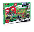 1:43 FARM STABLE PLAYSET WITH NEW HOLLAND TRACTOR