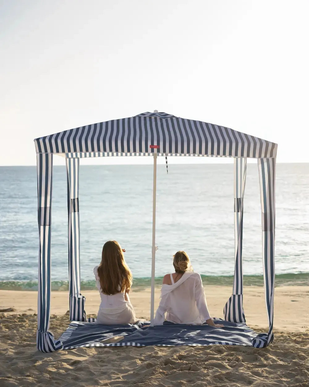Beach canopy with sand pockets – SUNGOLD