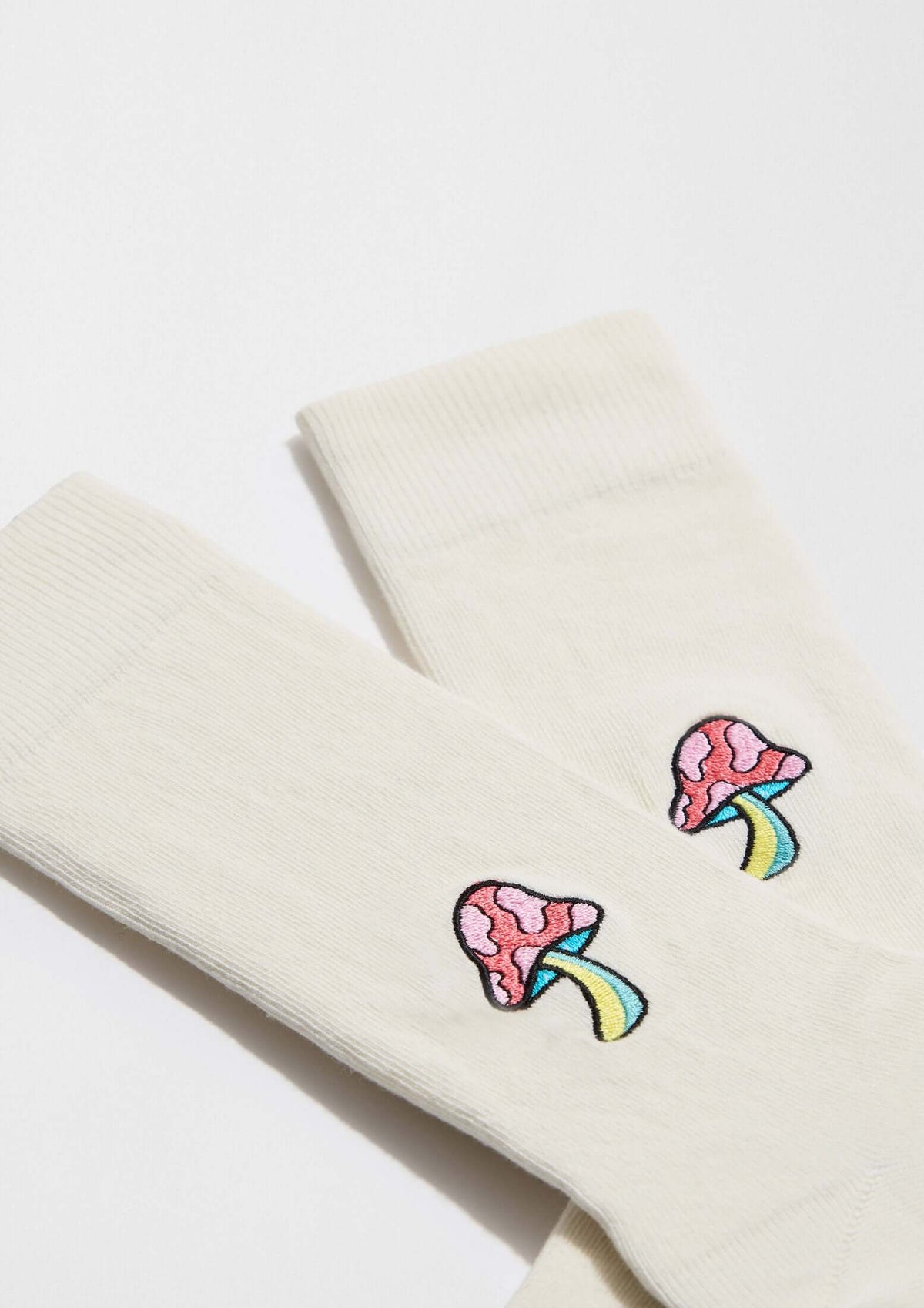 BeMushroom Embroidered Off-White