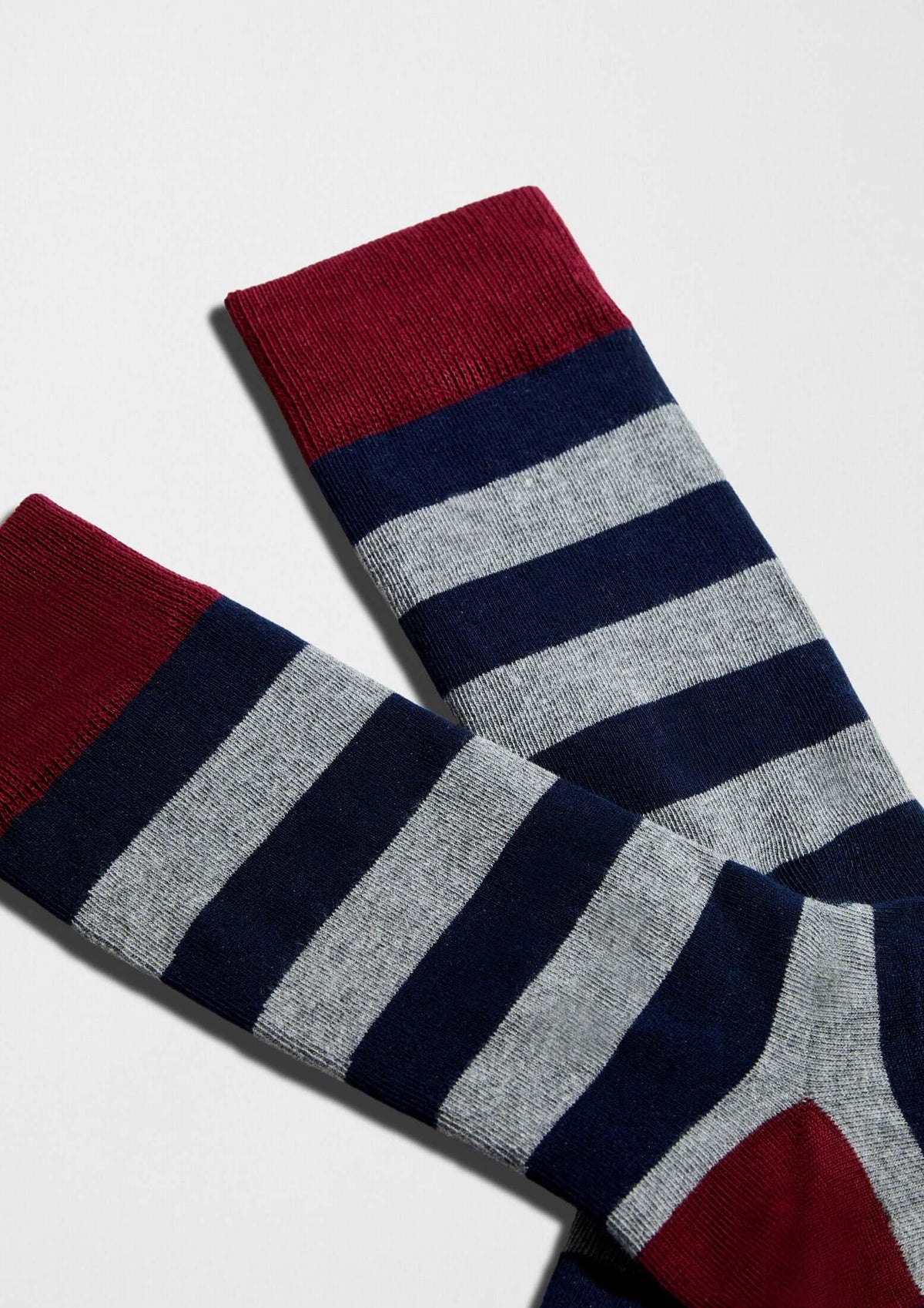 Rayas horizontales grises y azul marino con puño burdeos - BeStripes Grey & Navy - BESOCKS