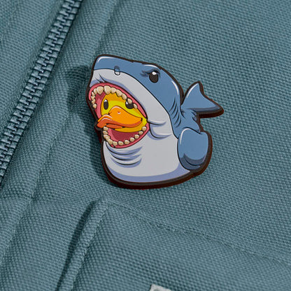 Pin's en caoutchouc TUBBZ Bruce le requin (Les Dents de la mer)