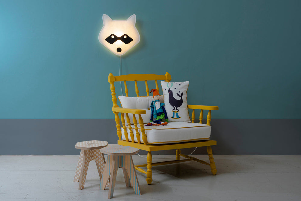 Zachte licht wandlamp met wasbeermasker 