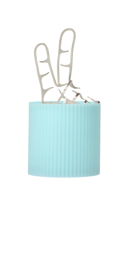 bougie surprise peace bitten