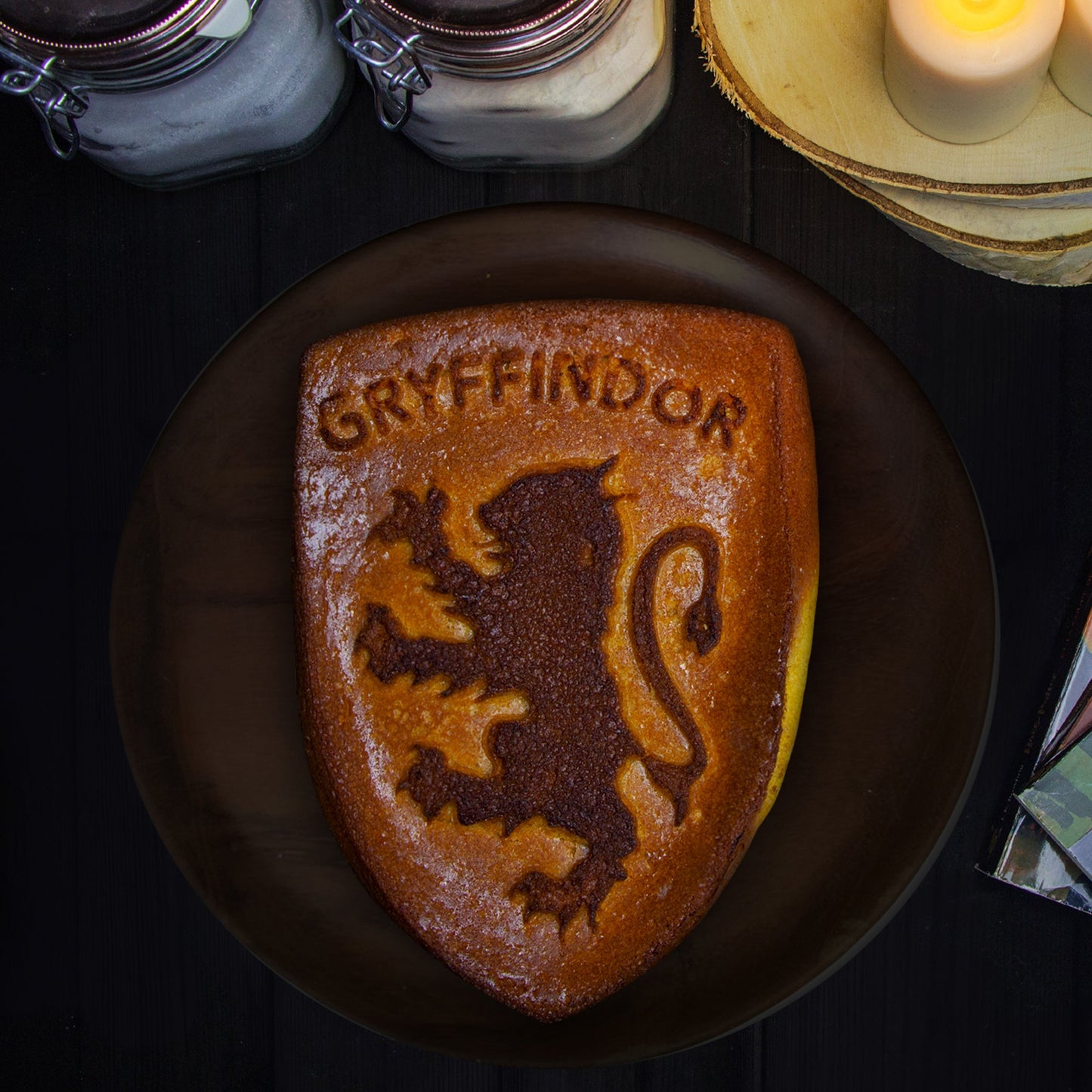 *Gryffindor silicone cake mold