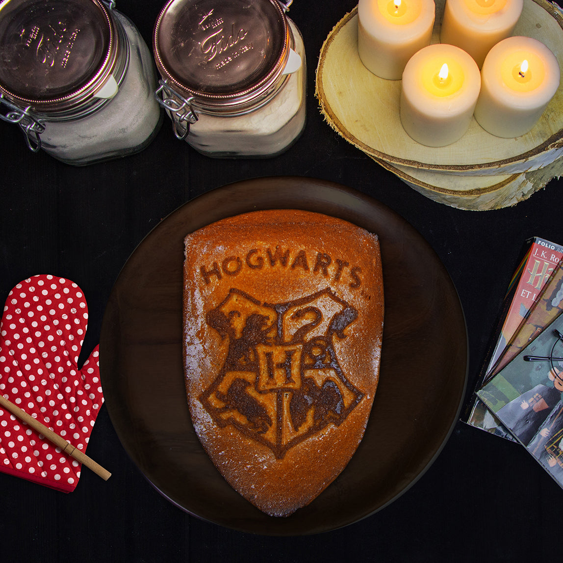 *Hogwarts silicone cake mold