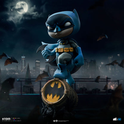 Batman (Blue Version) Statue - DC Comics - Minico - Iron Studios