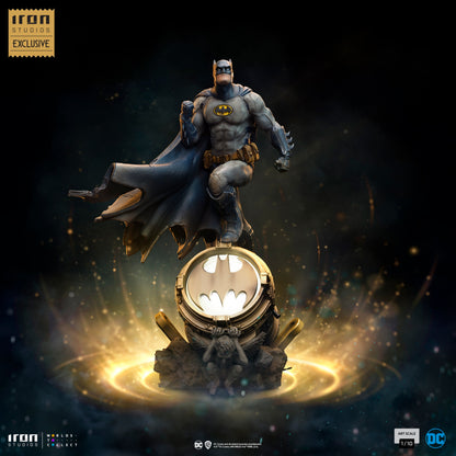 Batman Deluxe Statue (2023 Event Exclusive) - DC Comics - Art Scale 1/10 - Iron Studios