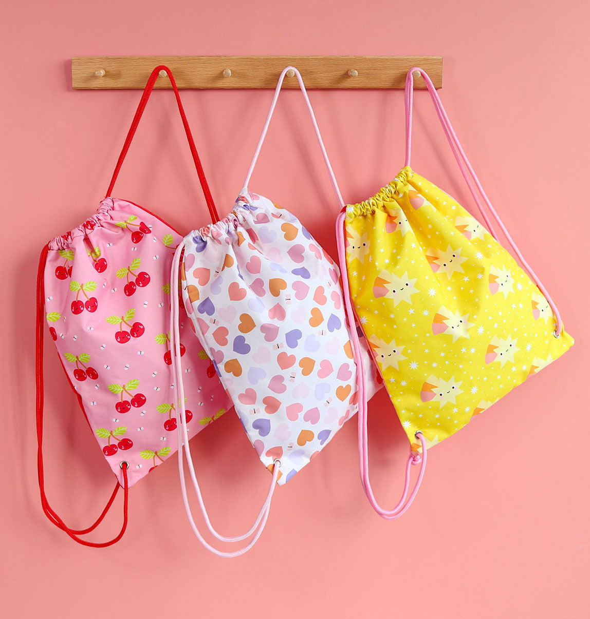 Sac à cordons enfant - Cœurs – vue 6 – A Little Lovely Company