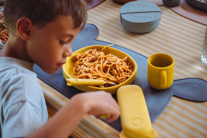 Tableware Set aus Silikon in Honey