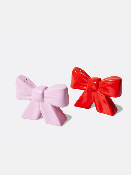 Salt and pepper shaker