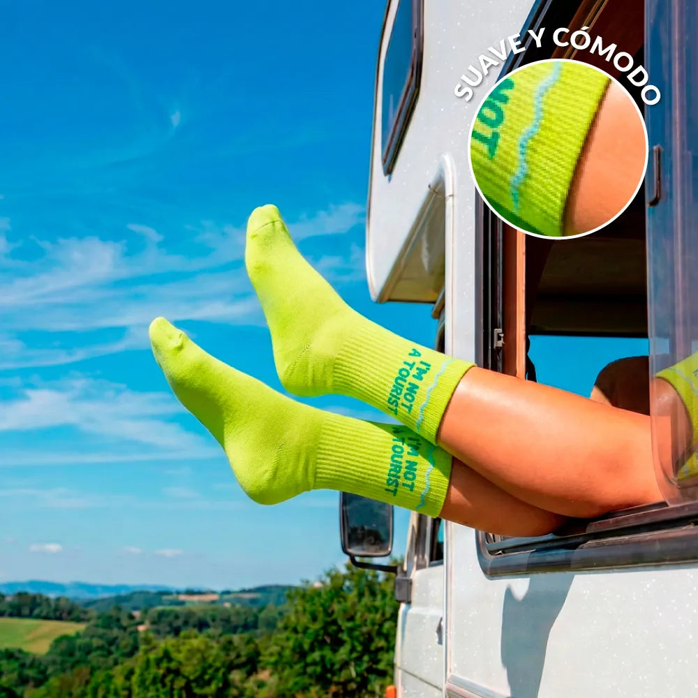 Chaussettes Unisexes « I’m not a tourist » – Fisura – vue 3